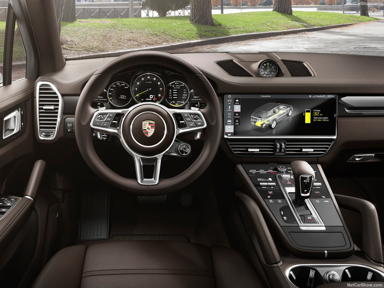 Porsche'nin melez canavarı 2019 Cayenne E-Hybrid 