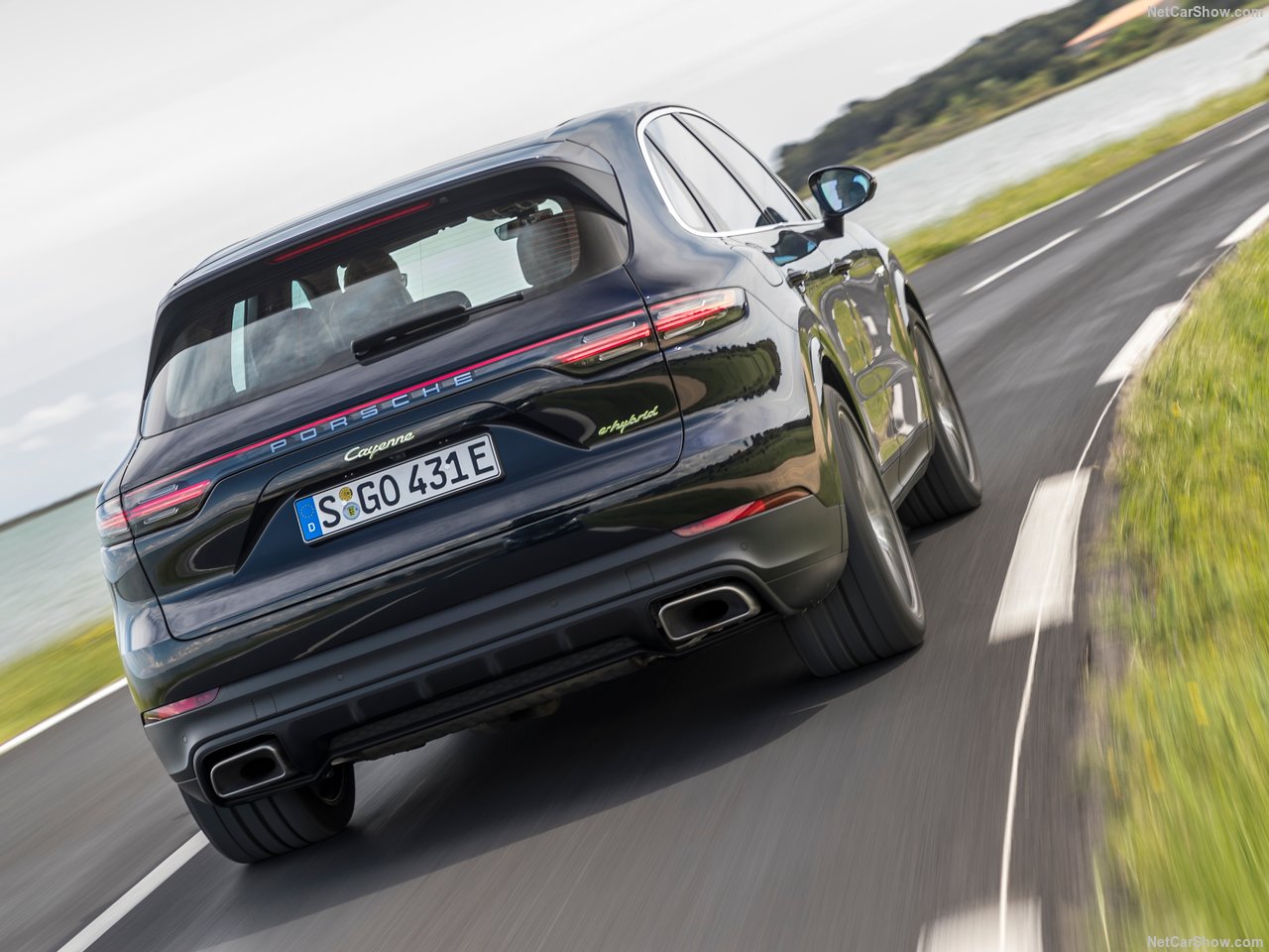 Porsche'nin melez canavarı 2019 Cayenne E-Hybrid 