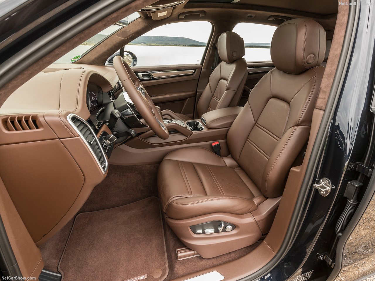 Porsche'nin melez canavarı 2019 Cayenne E-Hybrid 