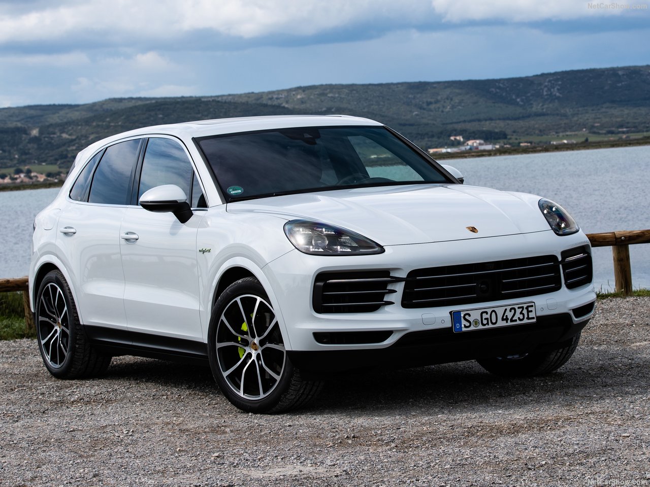 Porsche'nin melez canavarı 2019 Cayenne E-Hybrid