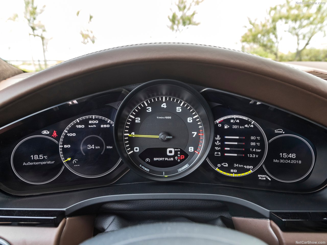 Porsche'nin melez canavarı 2019 Cayenne E-Hybrid 