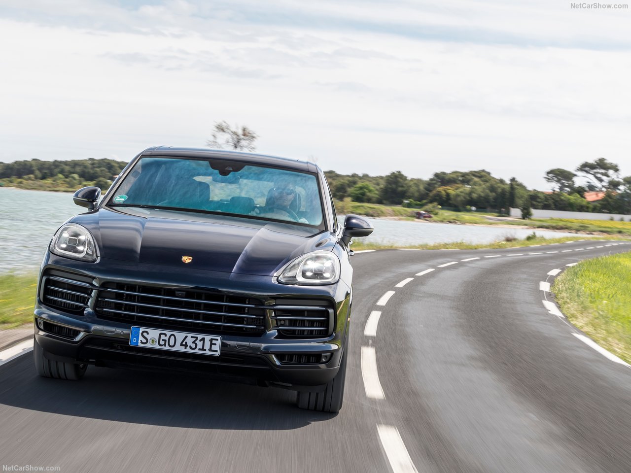 Porsche'nin melez canavarı 2019 Cayenne E-Hybrid 