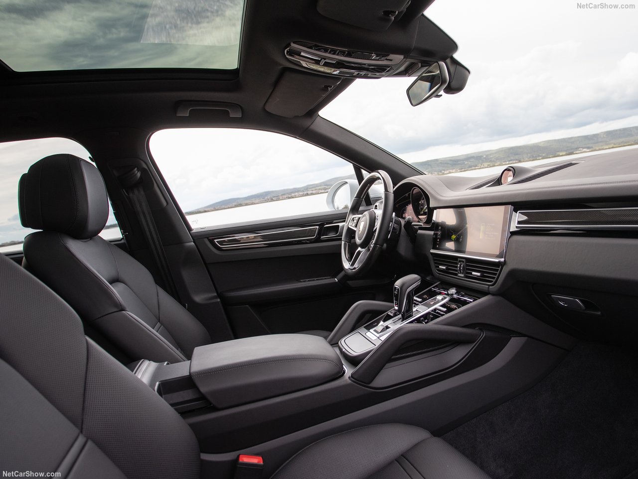 Porsche'nin melez canavarı 2019 Cayenne E-Hybrid 