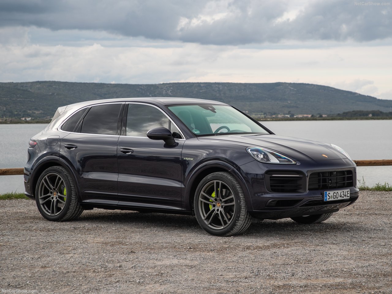 Porsche'nin melez canavarı 2019 Cayenne E-Hybrid