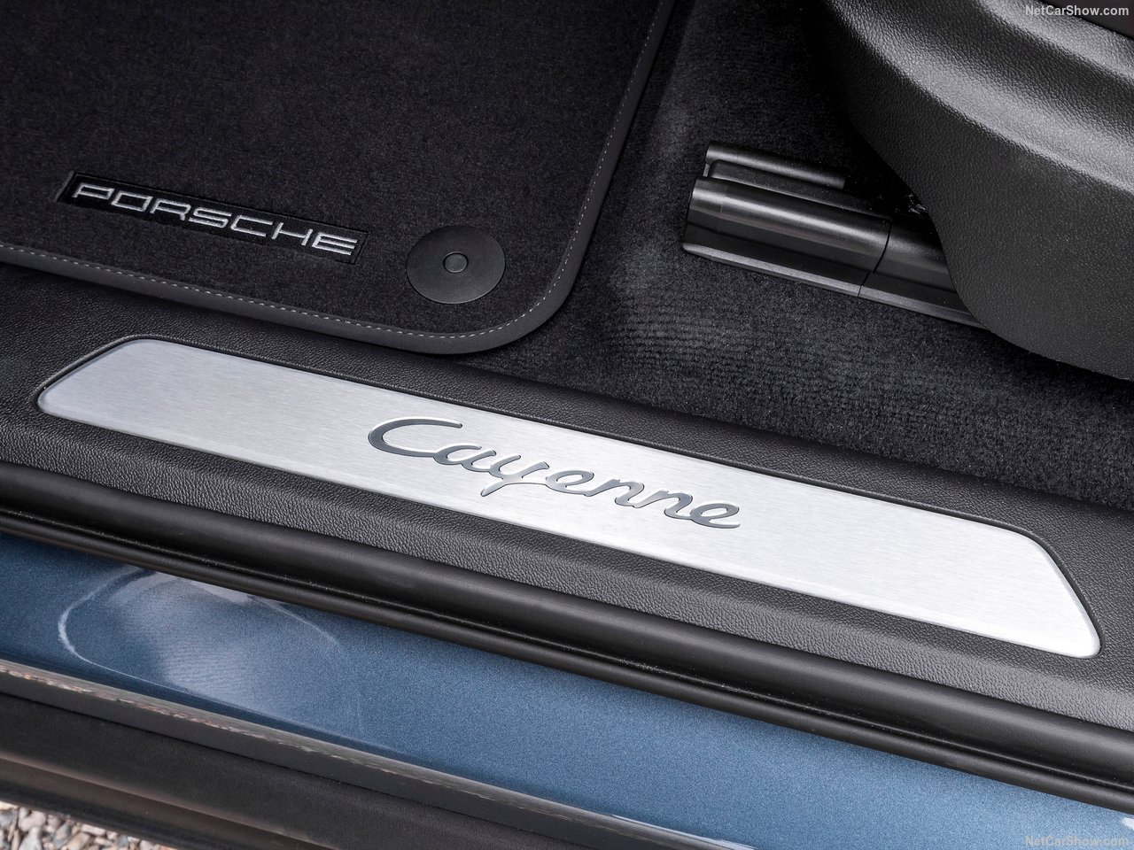 Porsche'nin melez canavarı 2019 Cayenne E-Hybrid 
