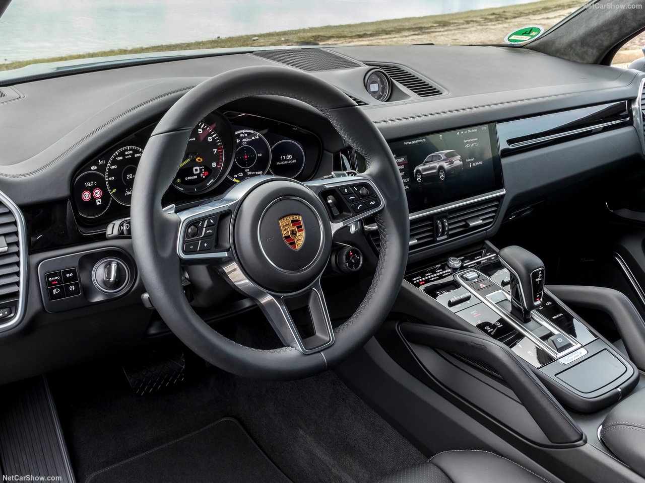 Porsche'nin melez canavarı 2019 Cayenne E-Hybrid 