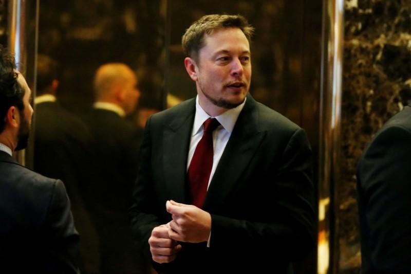 Elon Musk'tan Model 3 itirafı geldi