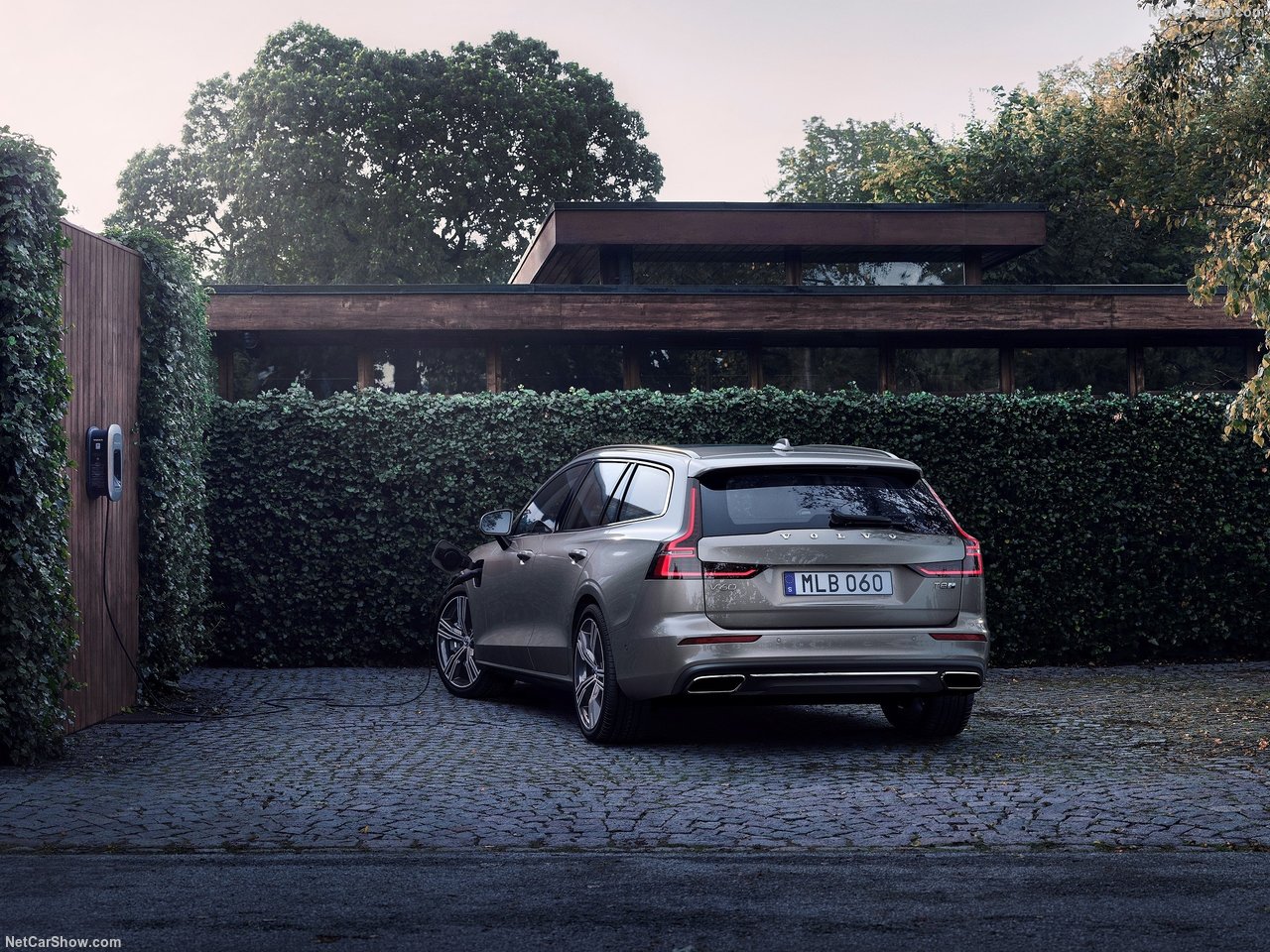 2019 Volvo V60