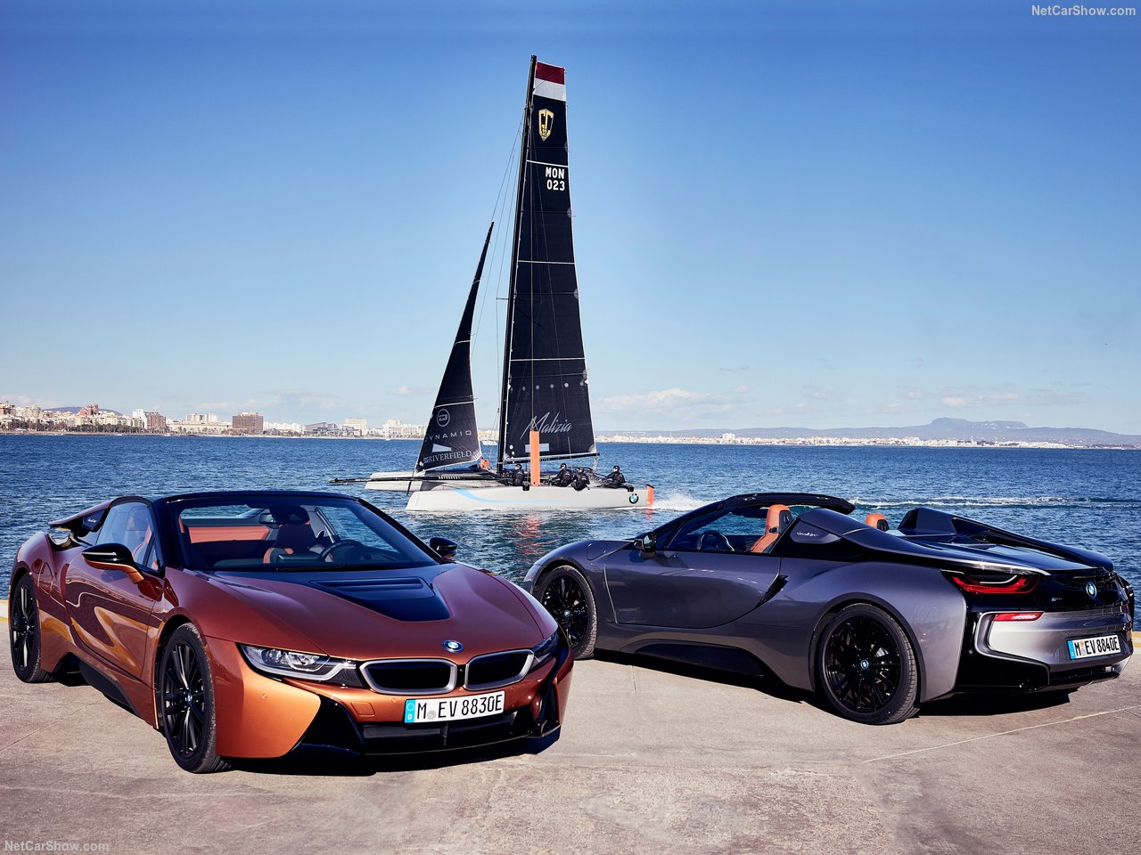 BMW'nin hibrit canavarı: 2019 BMW i8 Roadster
