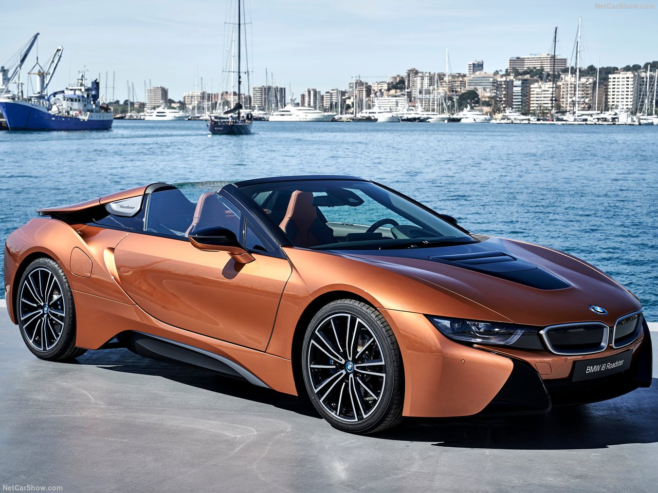 BMW'nin hibrit canavarı: 2019 BMW i8 Roadster