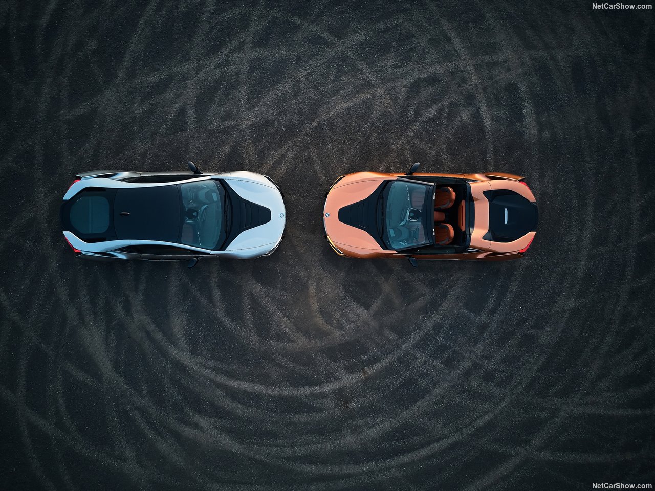 BMW'nin hibrit canavarı: 2019 BMW i8 Roadster