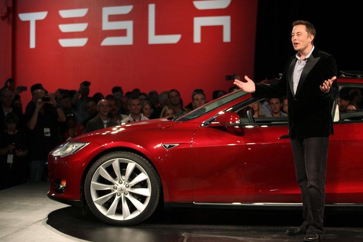 Elon Musk Twitter'dan cevap verdi