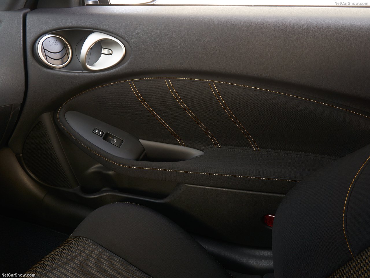 2019 Nissan 370Z Heritage Edition