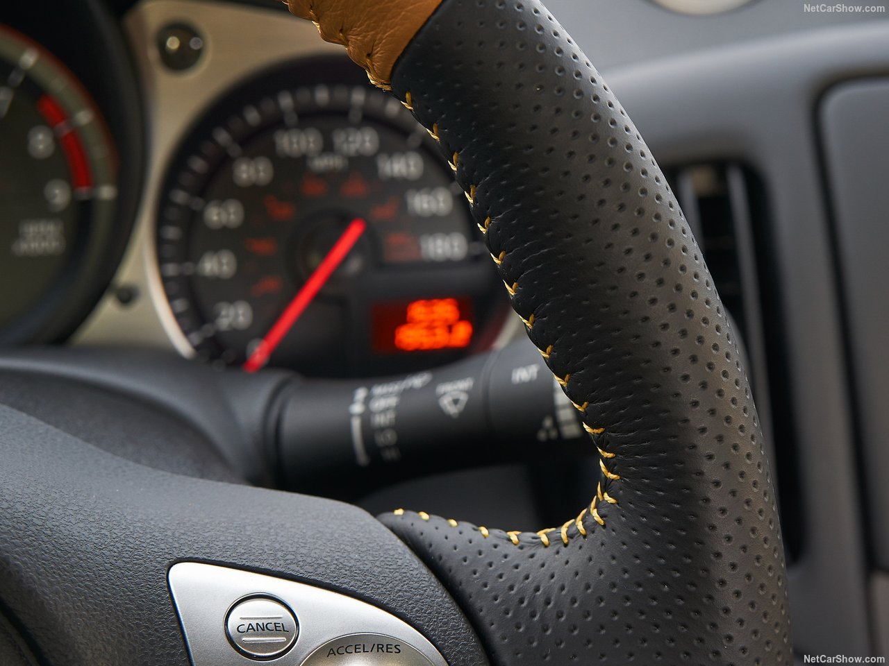 2019 Nissan 370Z Heritage Edition