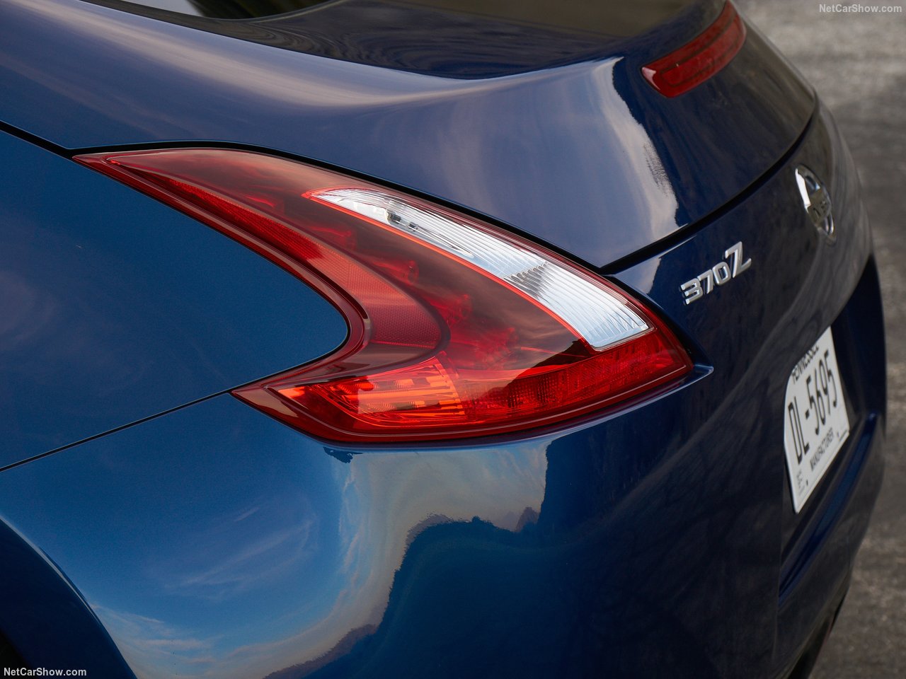 2019 Nissan 370Z Heritage Edition