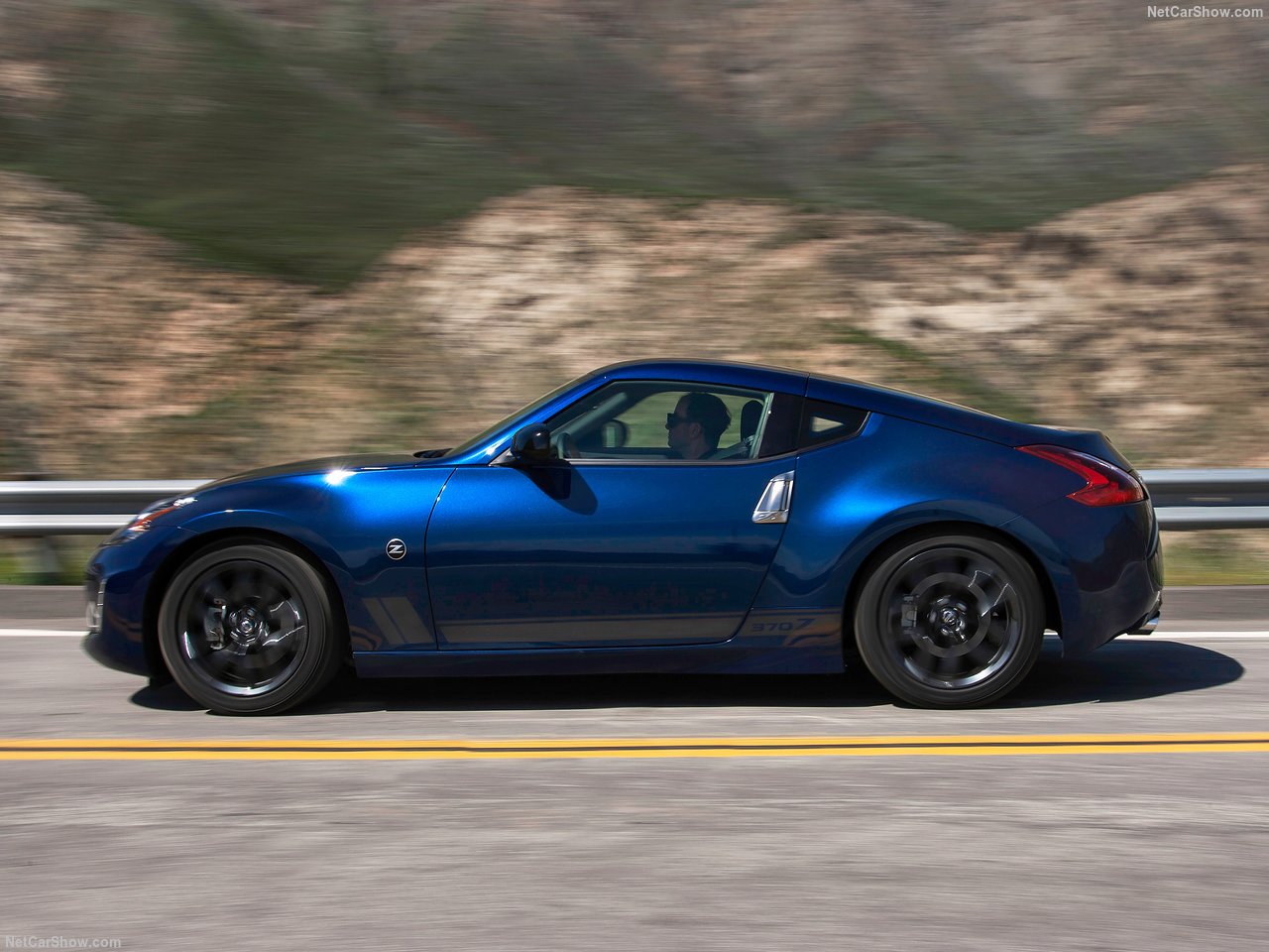 2019 Nissan 370Z Heritage Edition