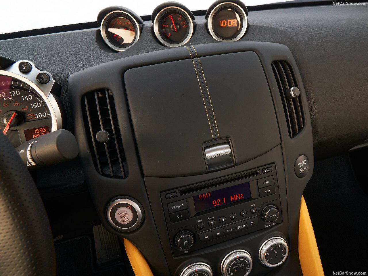 2019 Nissan 370Z Heritage Edition