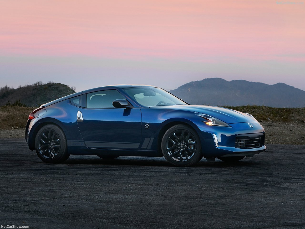2019 Nissan 370Z Heritage Edition
