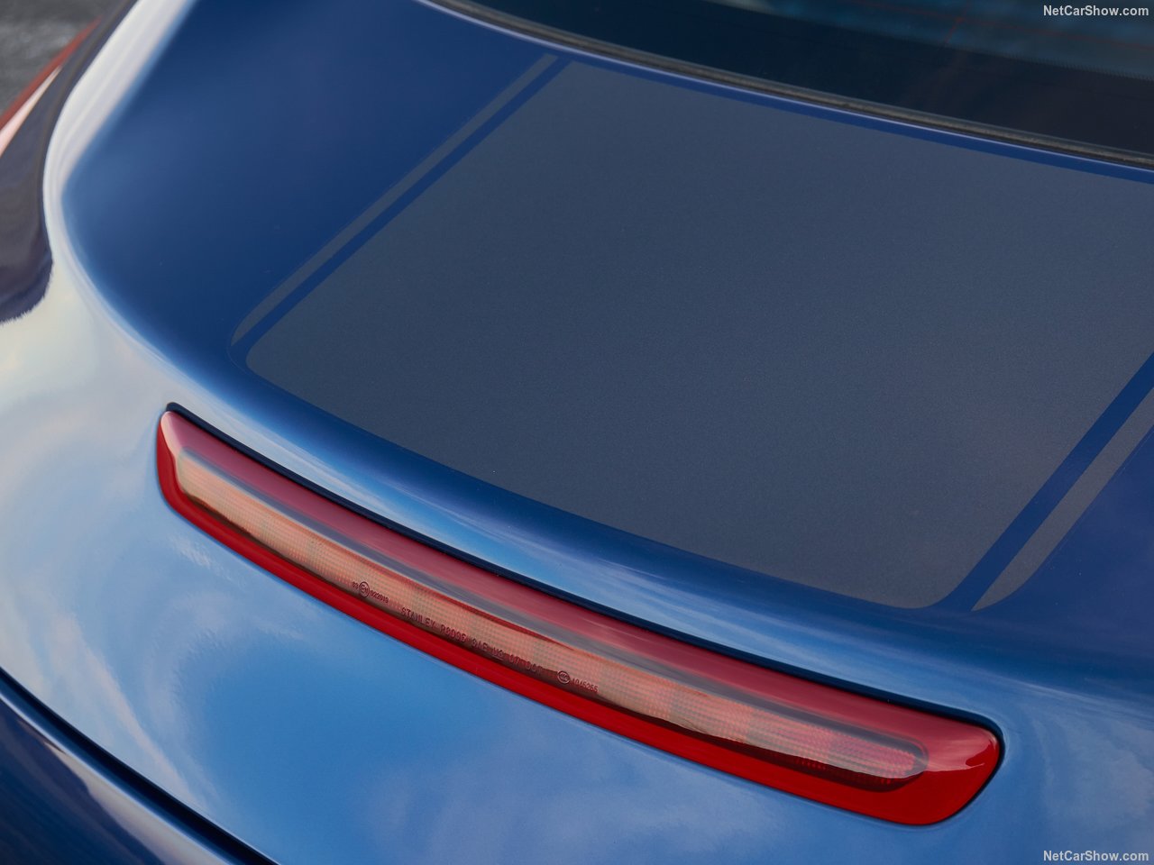 2019 Nissan 370Z Heritage Edition