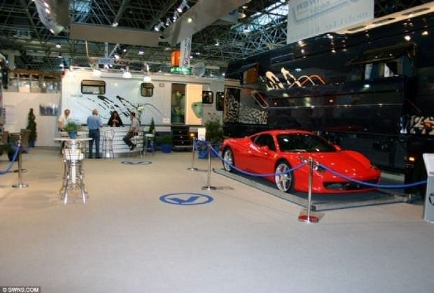 Ferrari karavan üretirse!