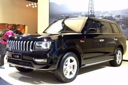 Çinliler Lamborghini Urus'u kopyaladı