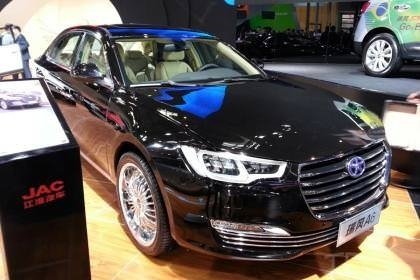 Çinliler Lamborghini Urus'u kopyaladı