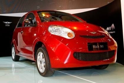 Çinliler Lamborghini Urus'u kopyaladı