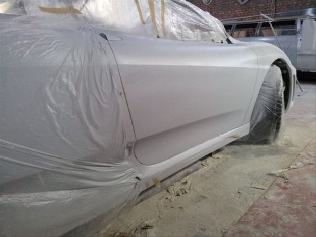 Eski otomobili limuzine çevirdi!