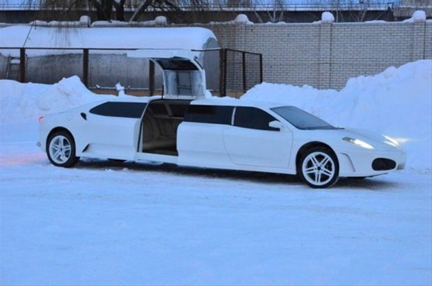 Eski otomobili limuzine çevirdi!