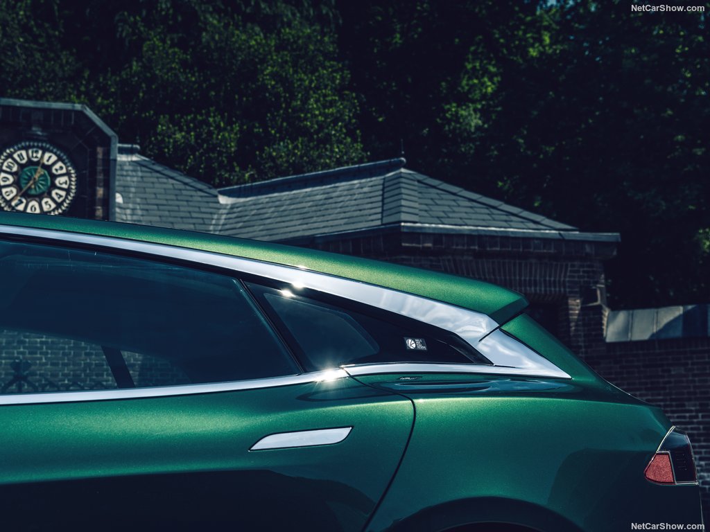 2018 Tesla Model S Shooting Brake neler sunuyor?