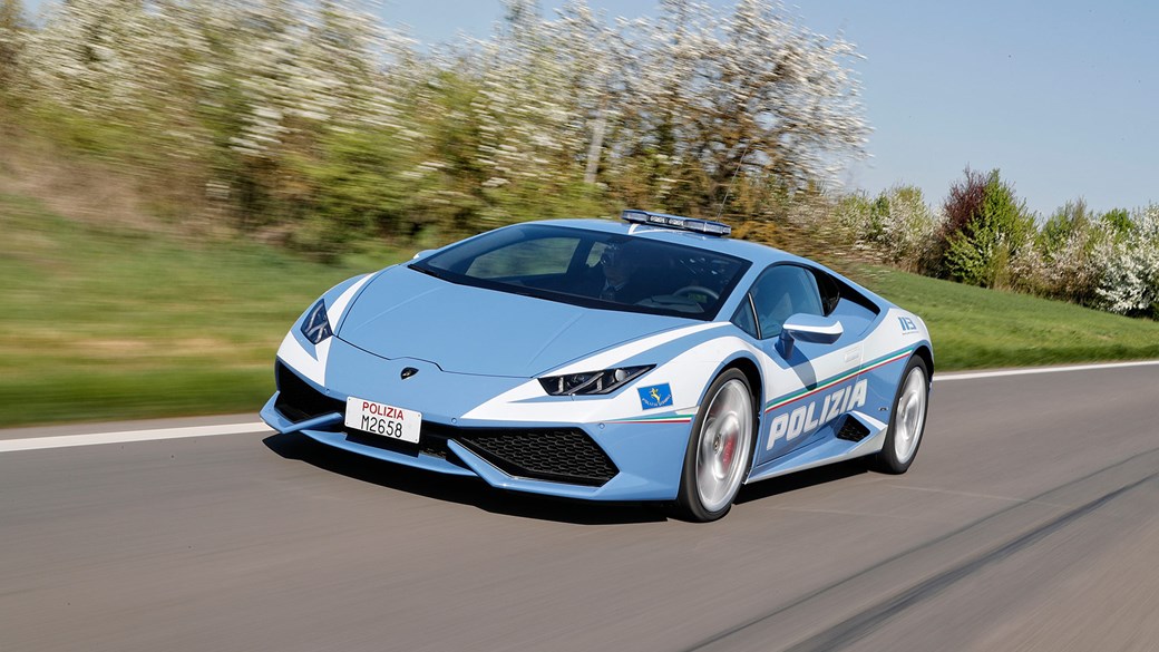 Dünyanın en pahalı ve en hızlı polis araçları!