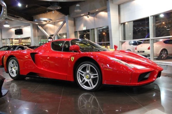 Dünyanın en lüks garajı