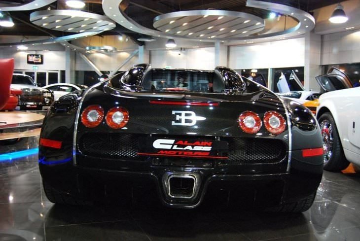 Dünyanın en lüks garajı