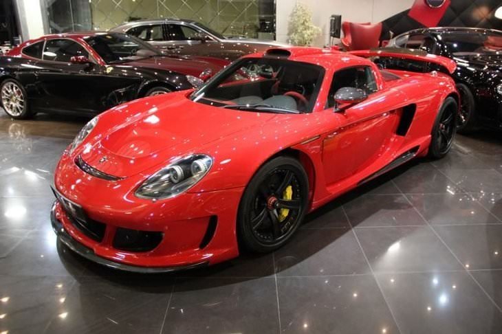 Dünyanın en lüks garajı