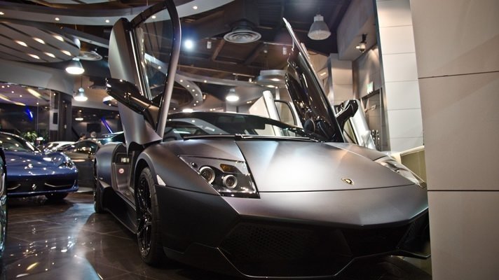 Dünyanın en lüks garajı