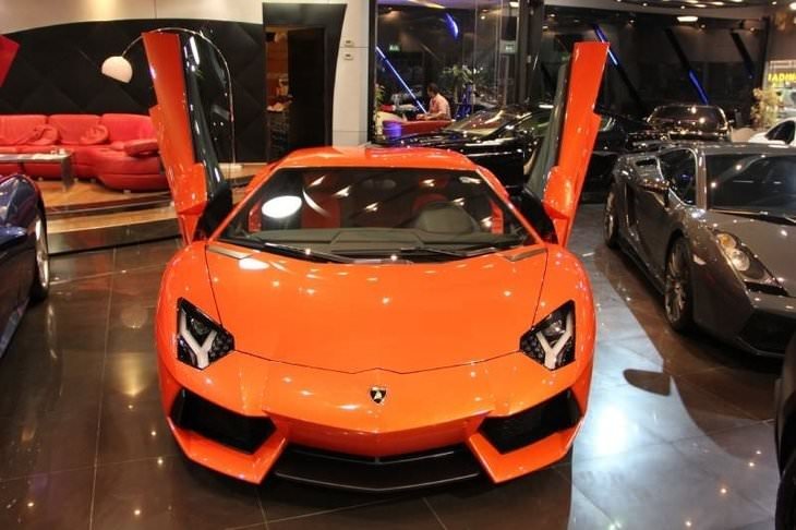 Dünyanın en lüks garajı