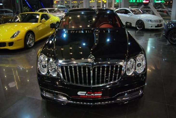 Dünyanın en lüks garajı