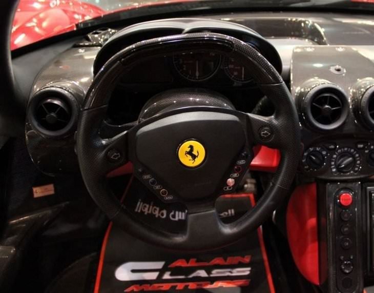 Dünyanın en lüks garajı