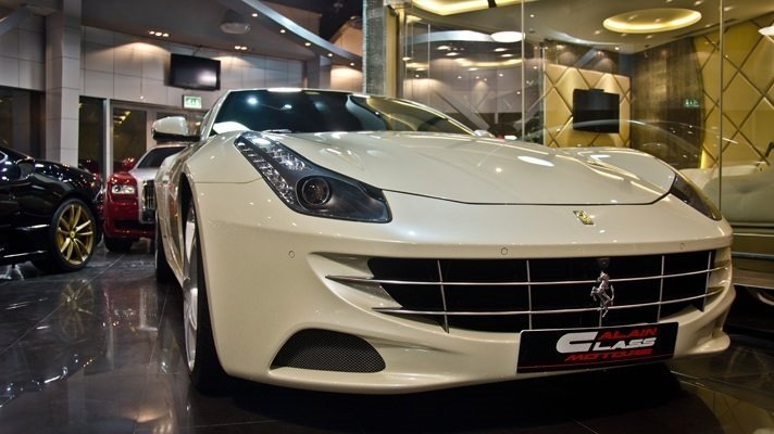 Dünyanın en lüks garajı