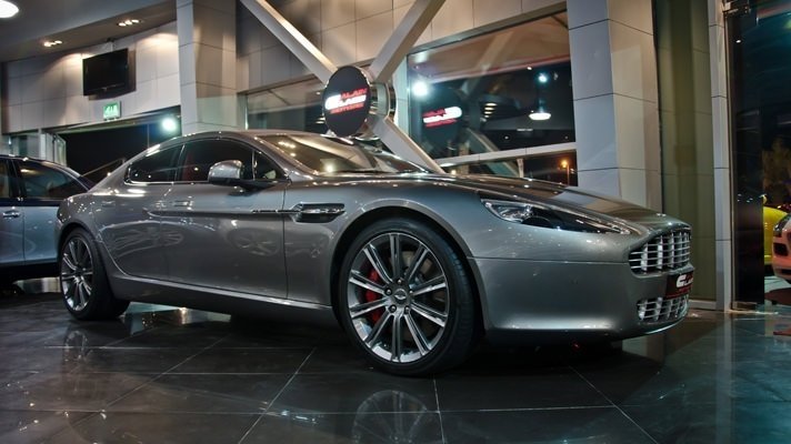 Dünyanın en lüks garajı