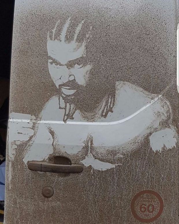 Kirli araçlar sanat eserine dönüştü