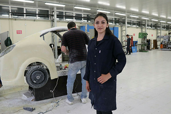 Üniversitelilerin el emeği göz nuru elektromobil: Ayvaz