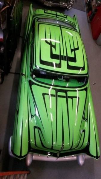 Sıra dışı boyalarıyla dikkat çeken lüks ve spor otomobiller