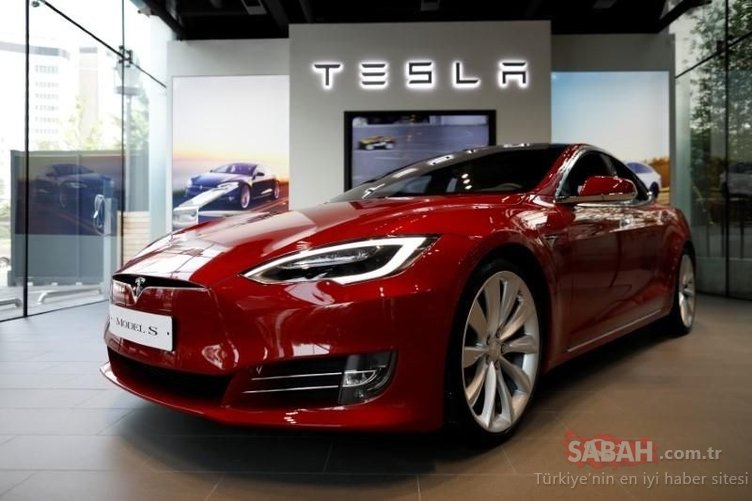 Tesla Model 3 takla attı 