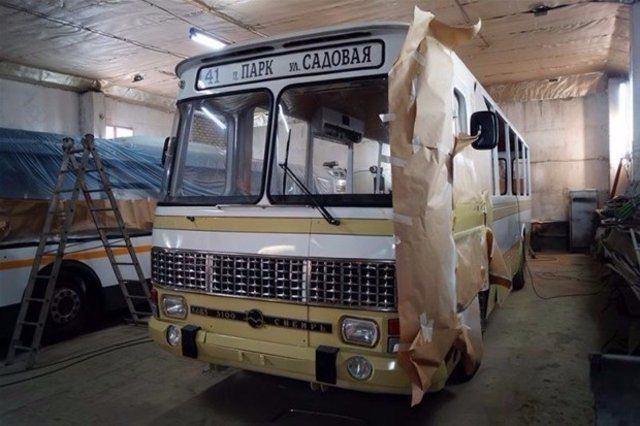 1975 model aracını yeniledi