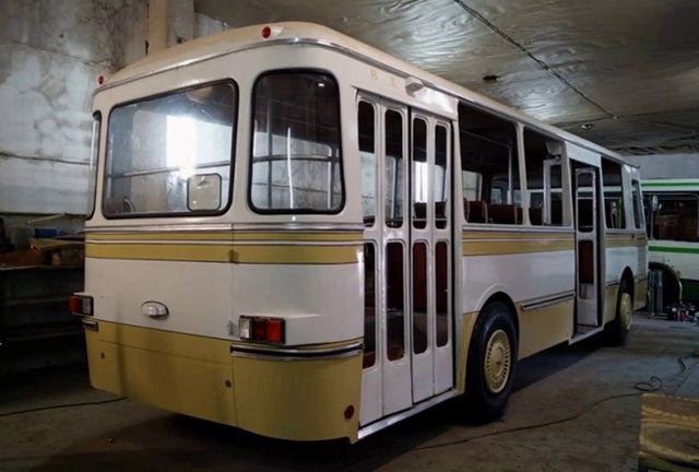 1975 model aracını yeniledi