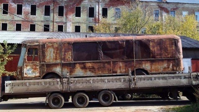 1975 model aracını yeniledi