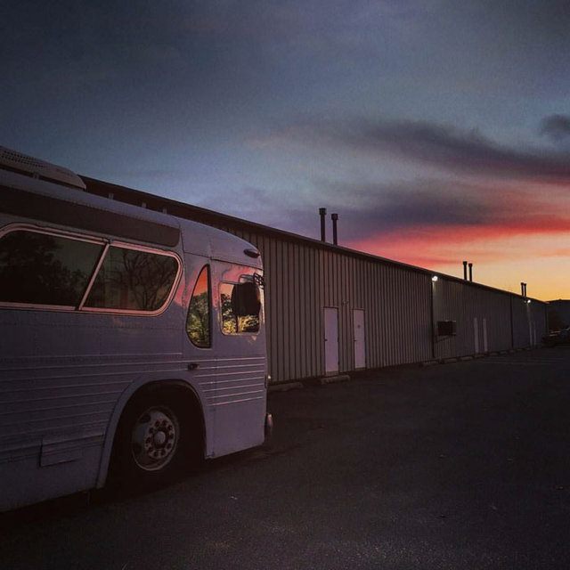 1975 model aracını yeniledi