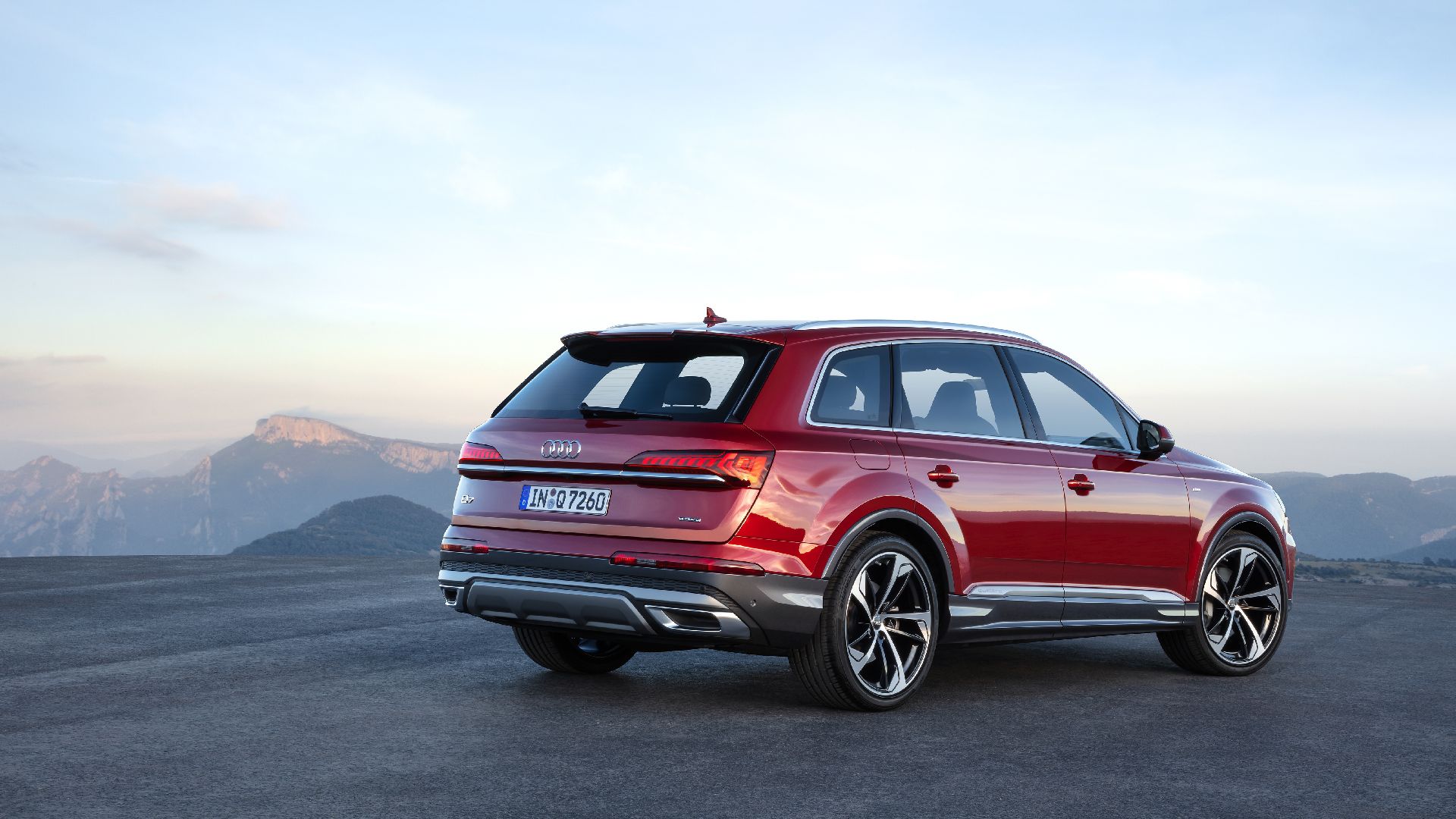Audi Q7'ye makyaj