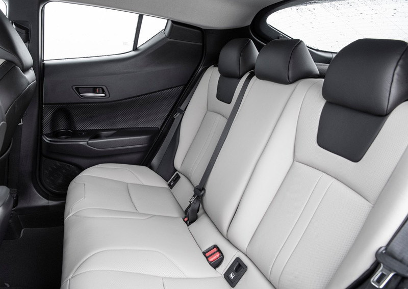 C-HR'a küçük bir makyaj